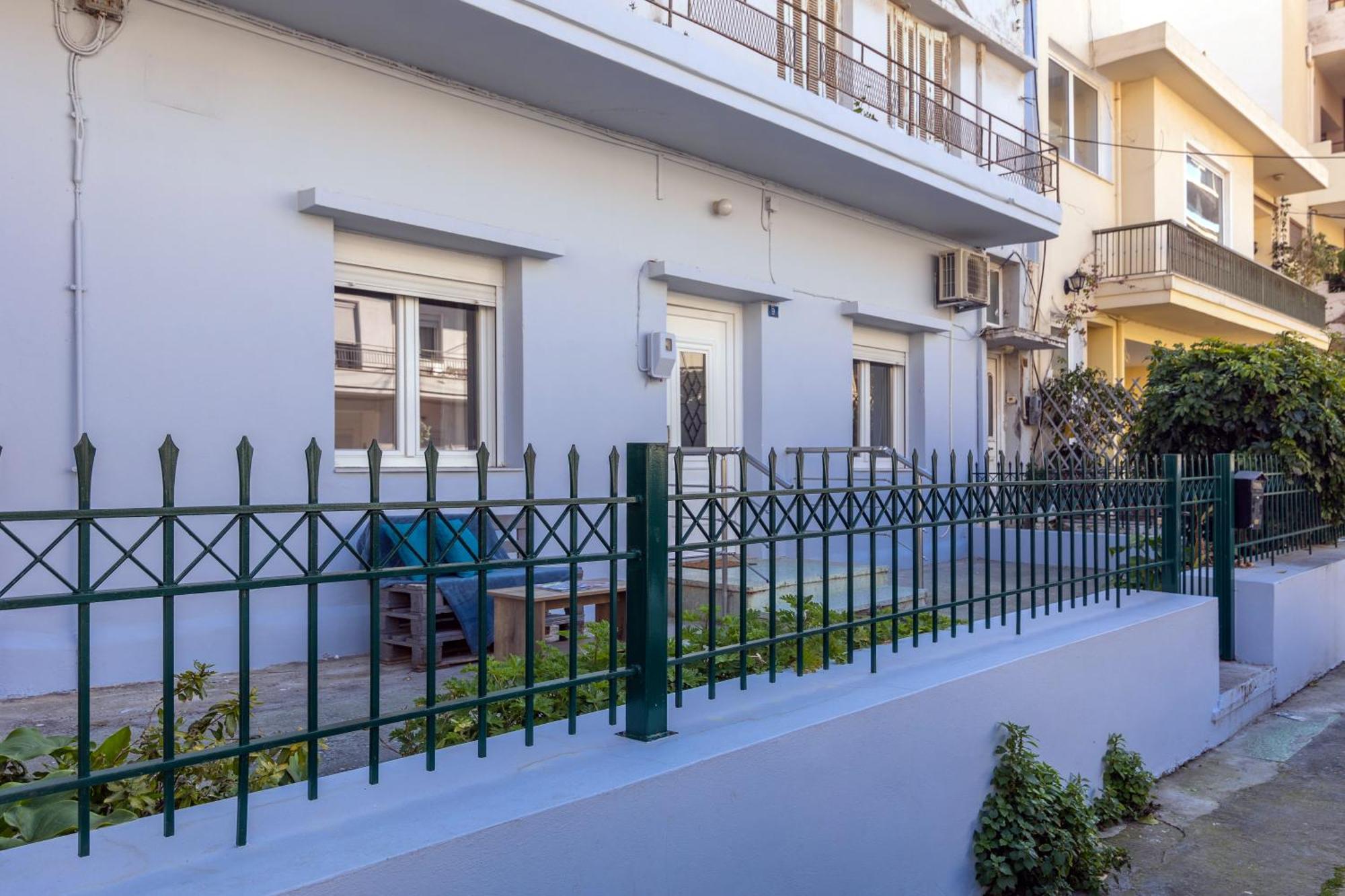 Lemon Tree House Apartment *