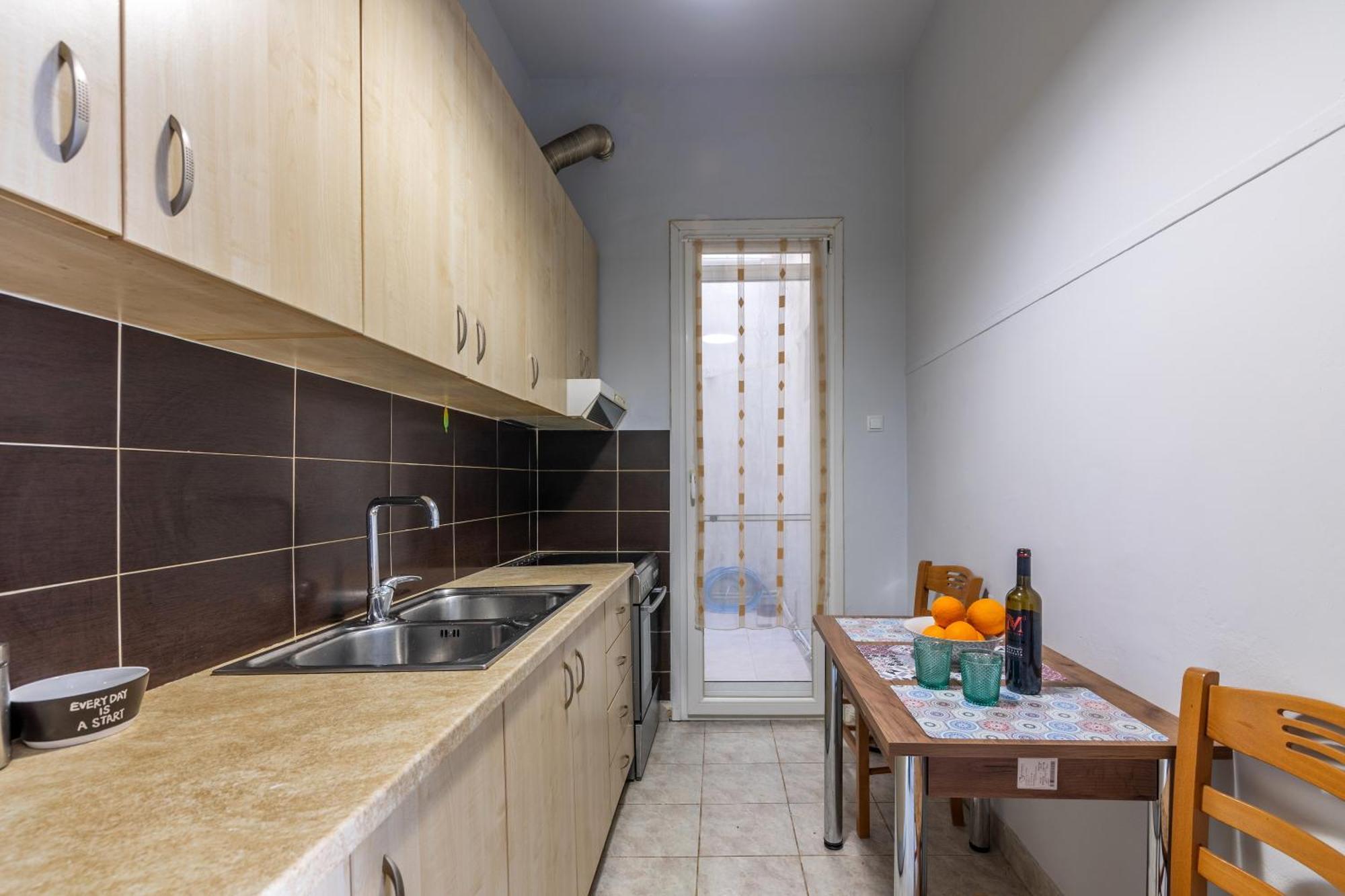 Lemon Tree House Apartment